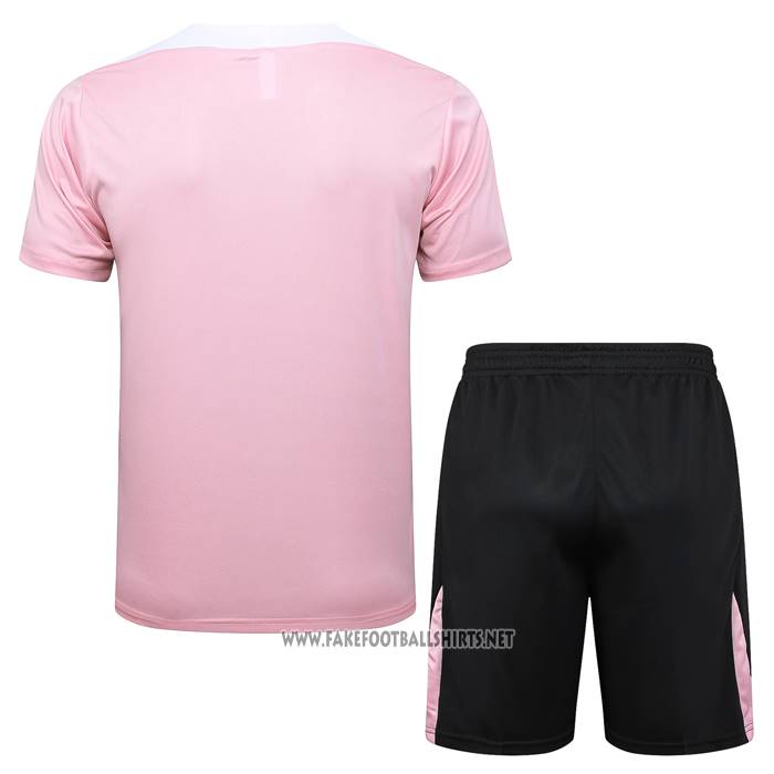 Tracksuit
 Paris Saint-Germain Jordan Short Sleeve
 2024-2025 Rosa - Shorts
